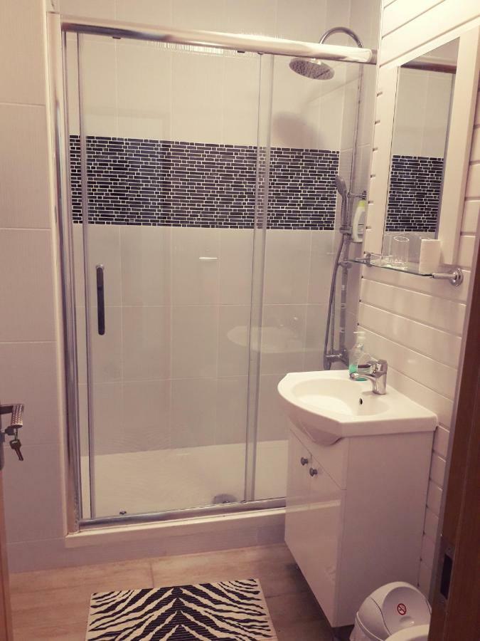 Iasi City Break Rooms Ngoại thất bức ảnh